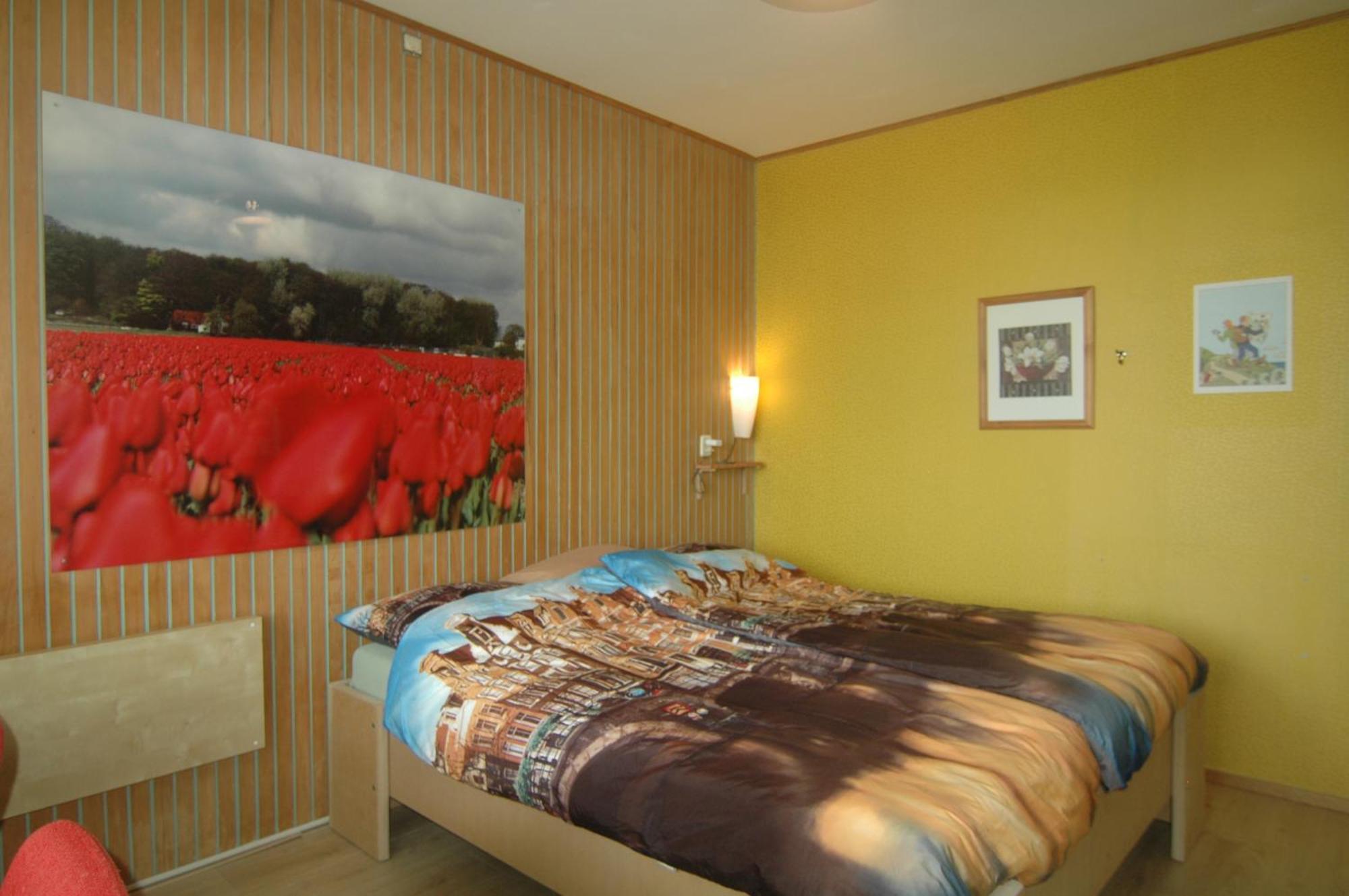 Bed And Breakfast Tulip Gallery Amsterdam Exterior photo